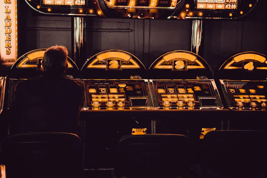 Casino games European roulette wheel with single zero advantage layout